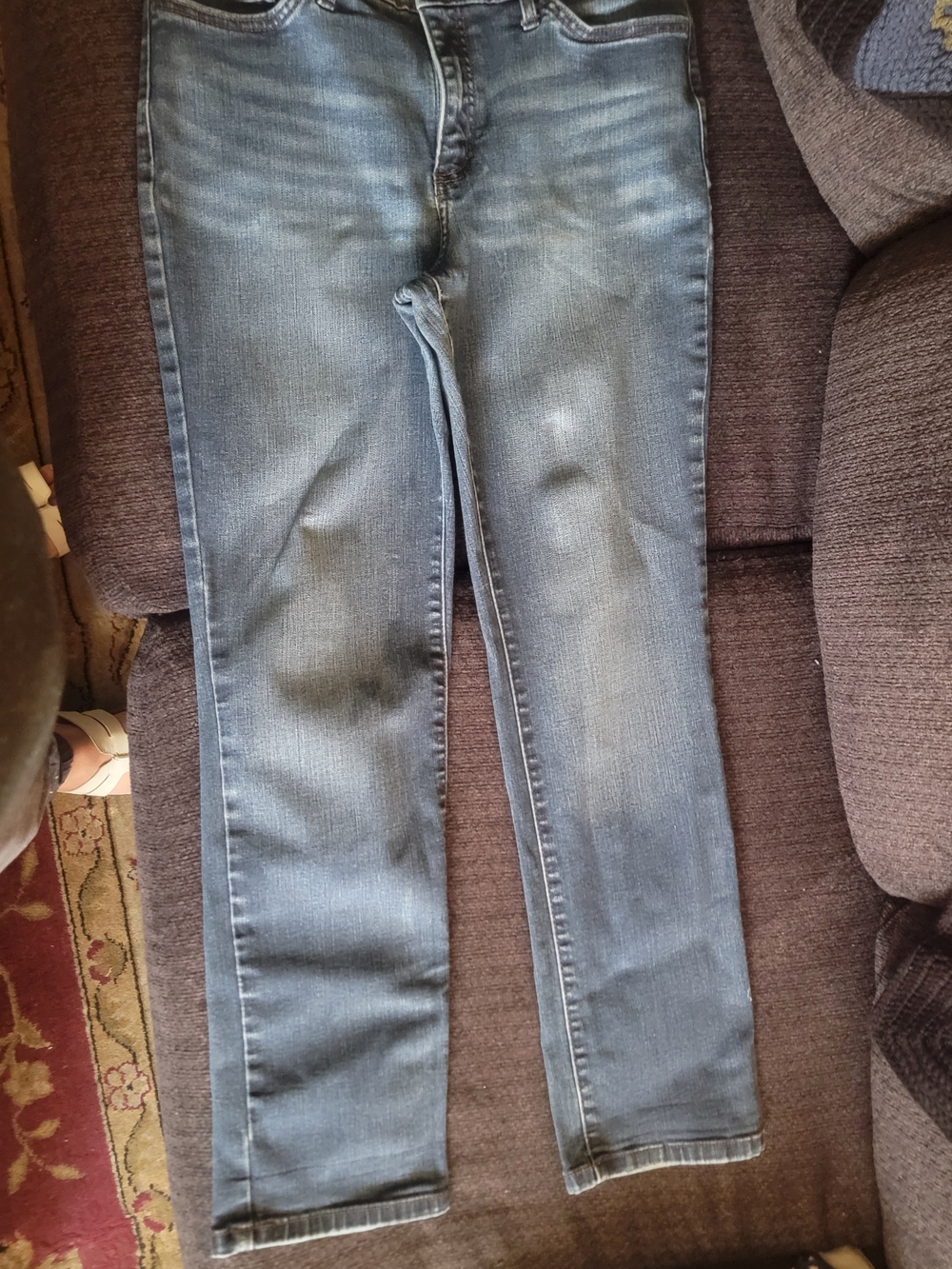 Lee Straight Fit Straight-Leg Jeans in Blue